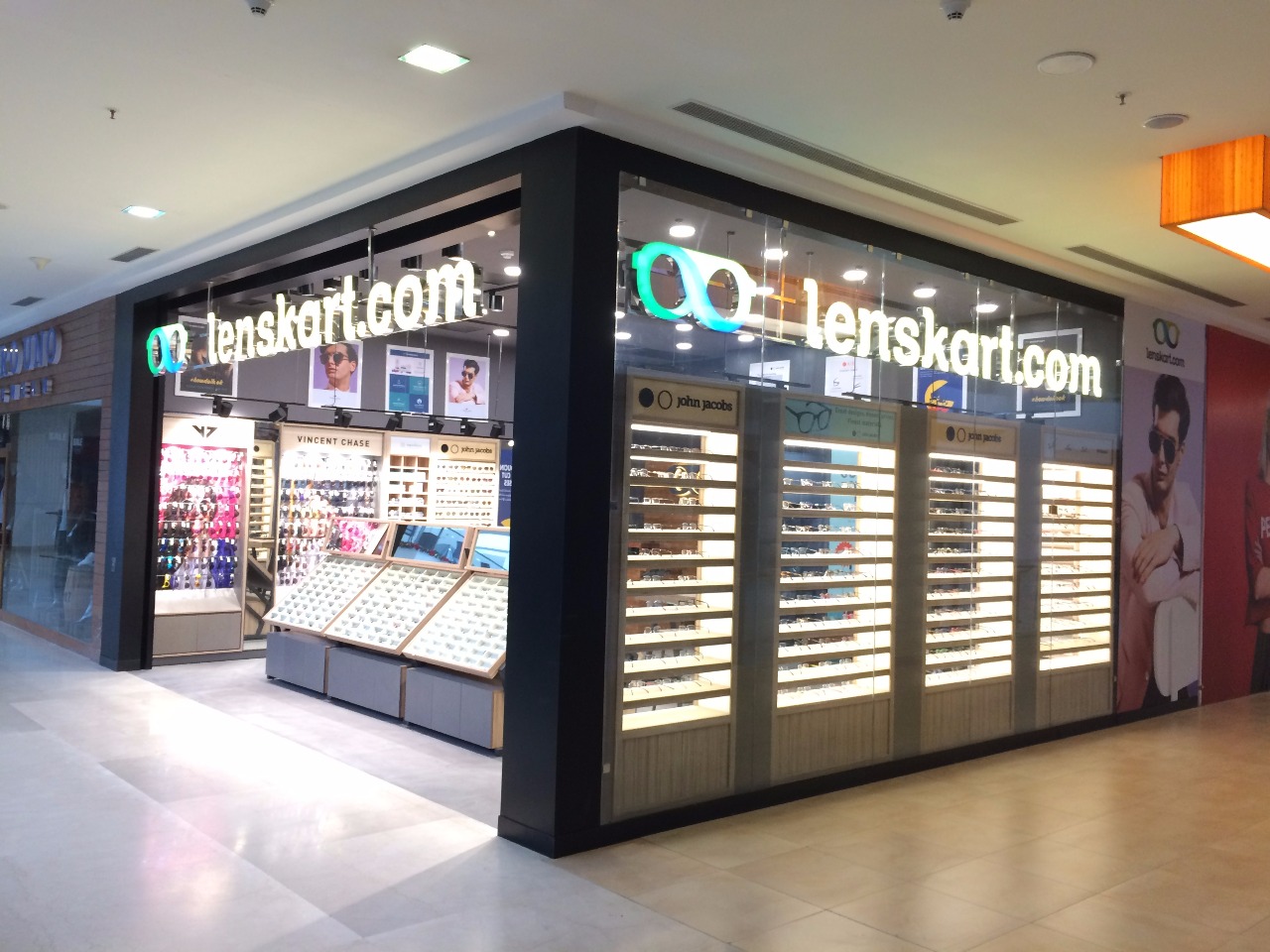 VR Punjab Mall Lenskart VR Punjab Mall