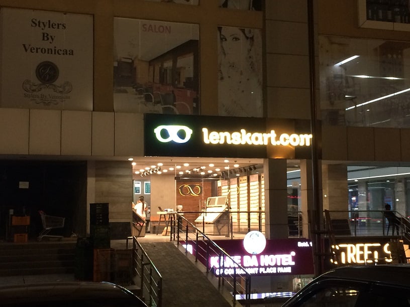 Lenskart Crossing Republic