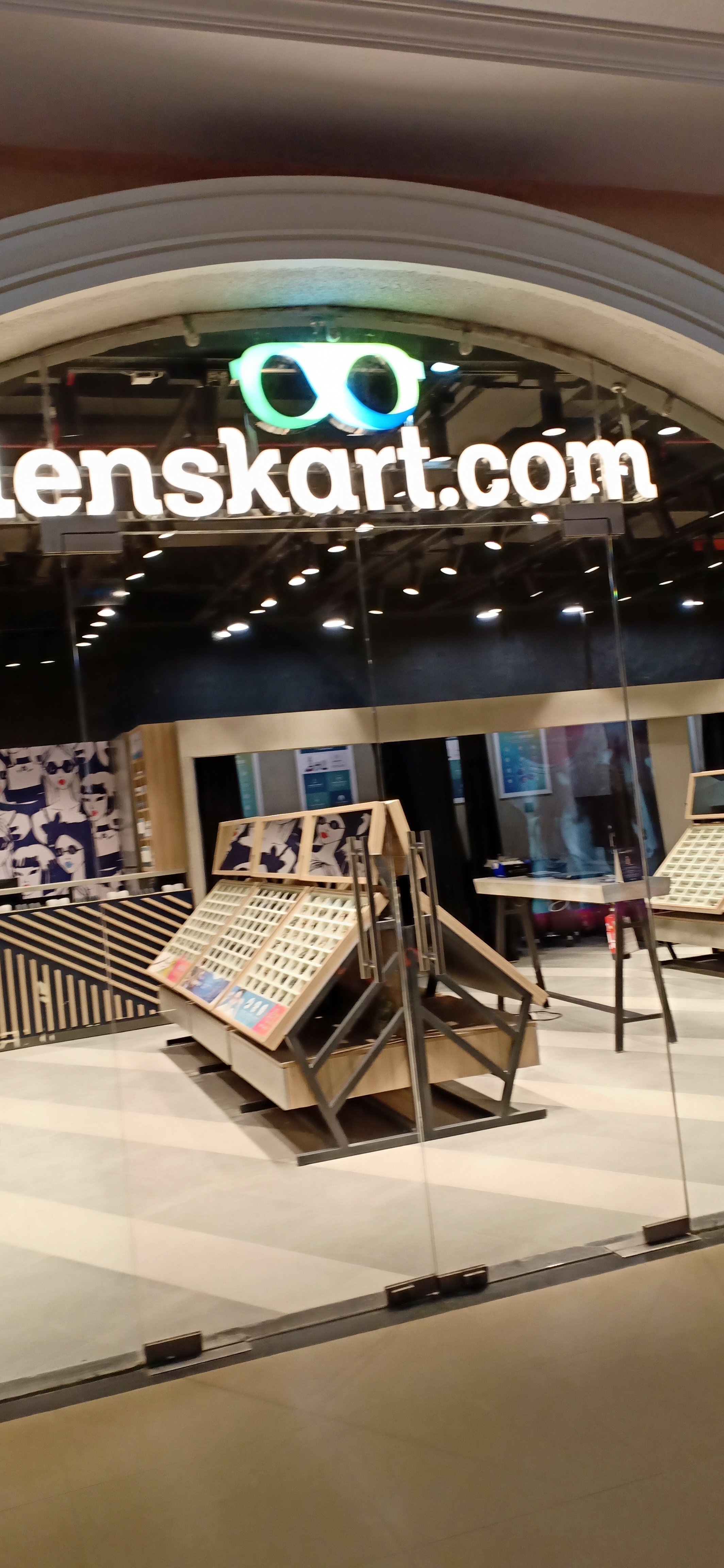 Lenskart Ambuja Mall