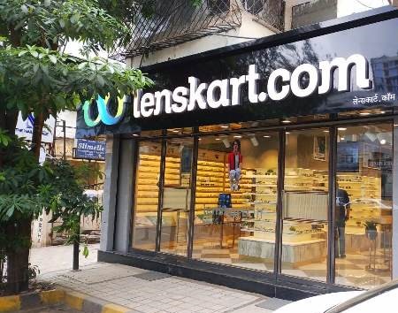 Lenskart Linking Road Bandra