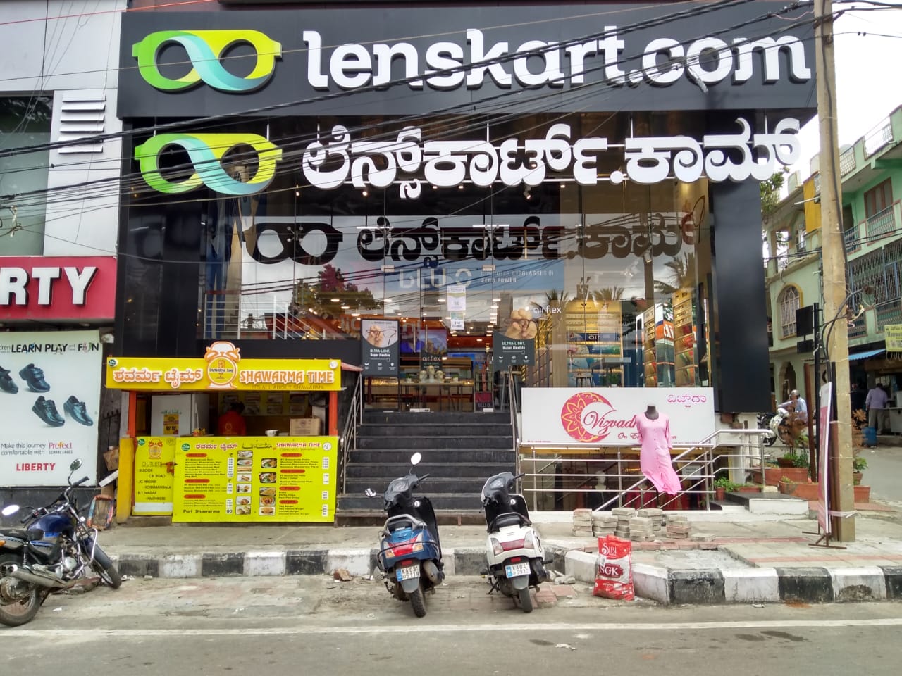 Lenskart R T Nagar