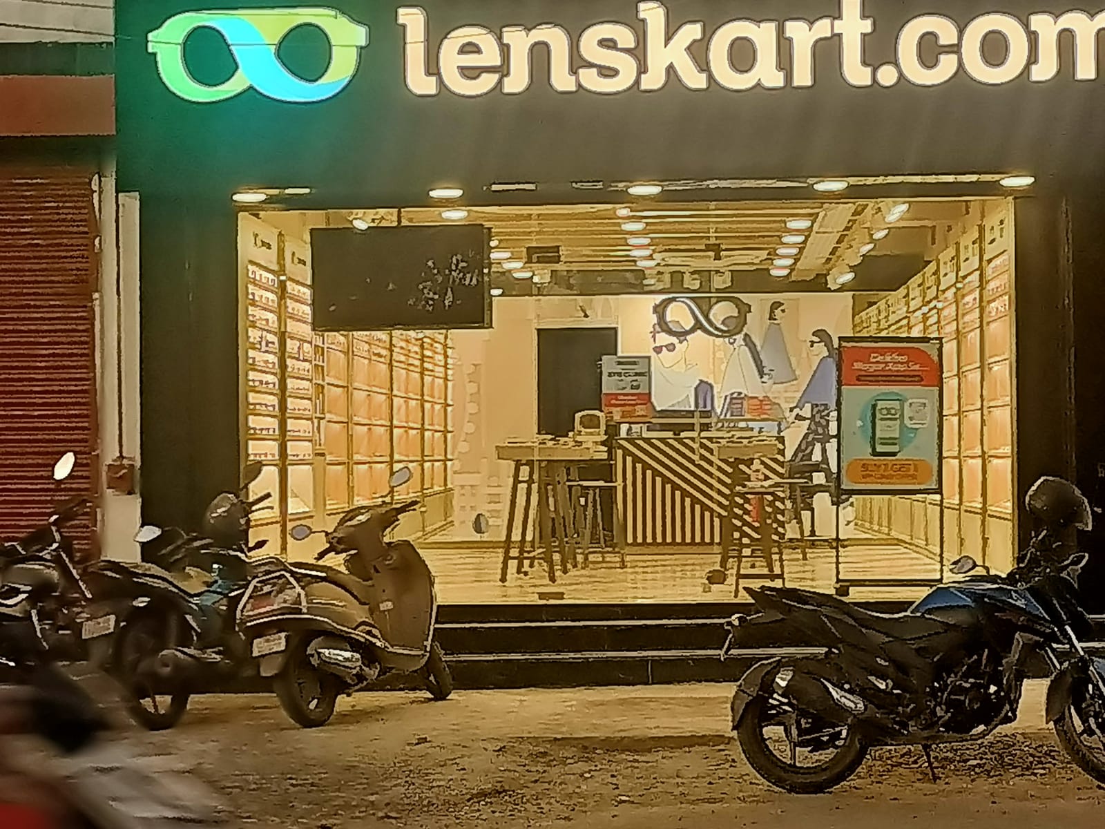 Lenskart Hopes College